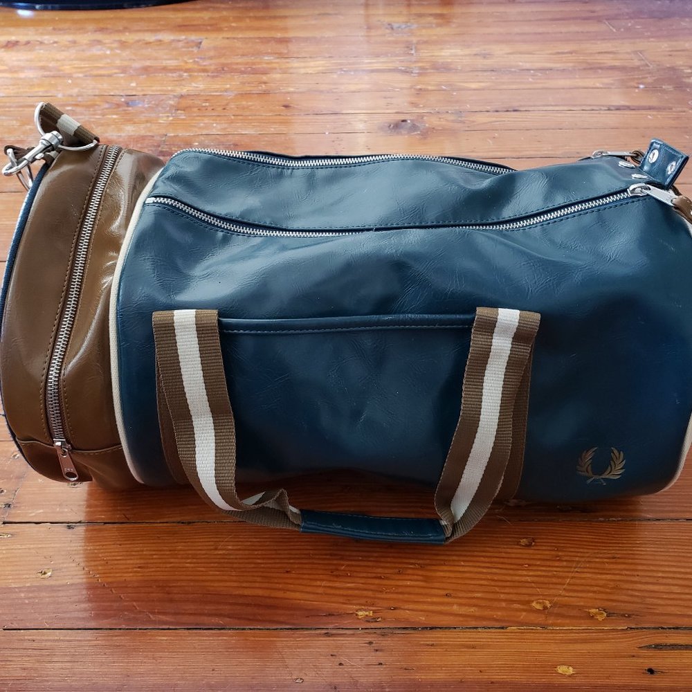 Fred Perry Barrel Bag